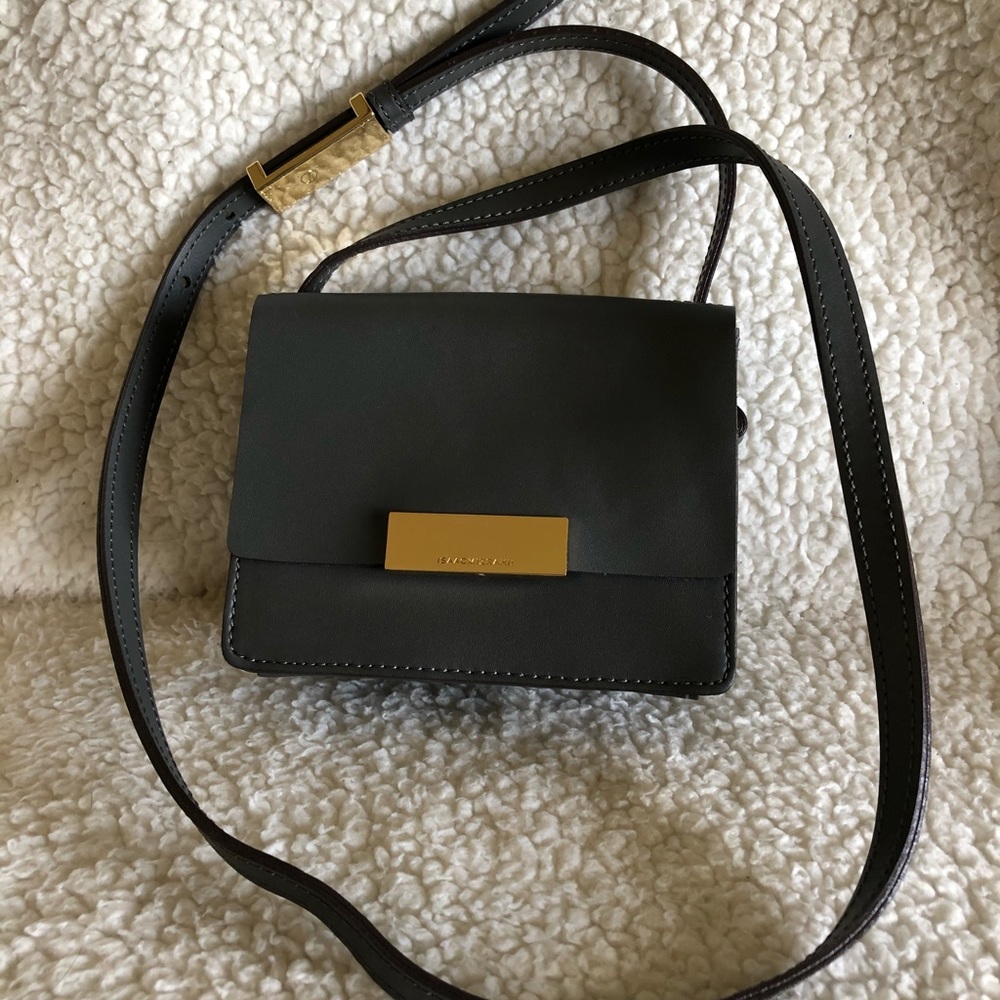Isaac Mizrahi leather crossbody